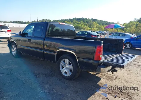 2005 Chevrolet Silverado 1500 Ls z USA, uszkodzony, nr VIN 2GCEC19V651204976